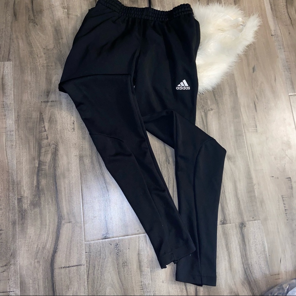 🔥ADDIDAS JOGGERS🔥